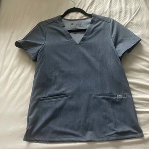 Figs scrub top. Casma 3 pocket scrub top. Worn once.